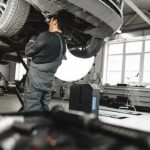 Service Kaki-Kaki Mobil: Solusi Suspensi Empuk dan Biaya Perbaikan Terbaru